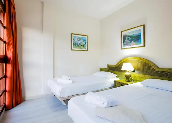 104 Andorra Close To The بلايا ذي لاس أميريكاس