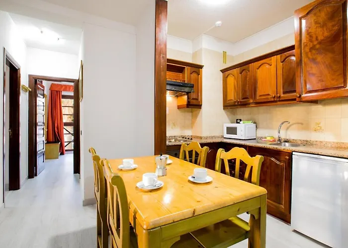 104 Andorra Close To The بلايا ذي لاس أميريكاس